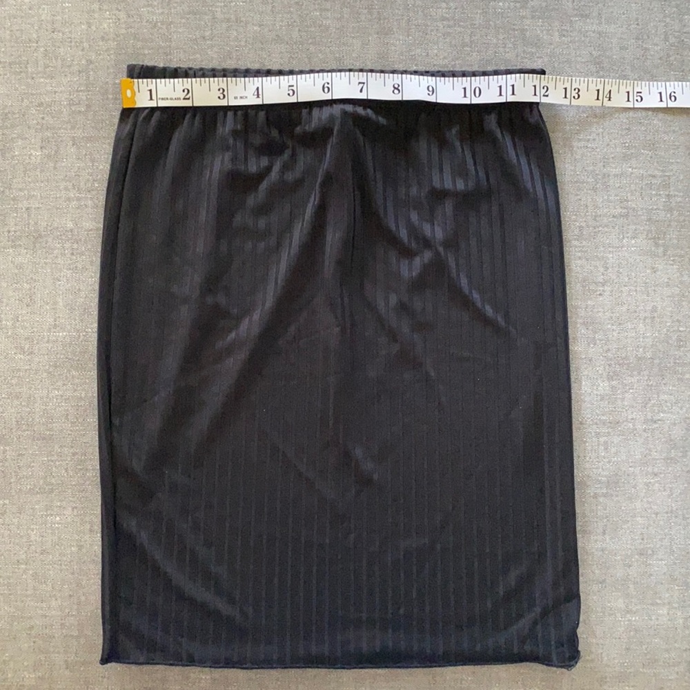 Black skirt